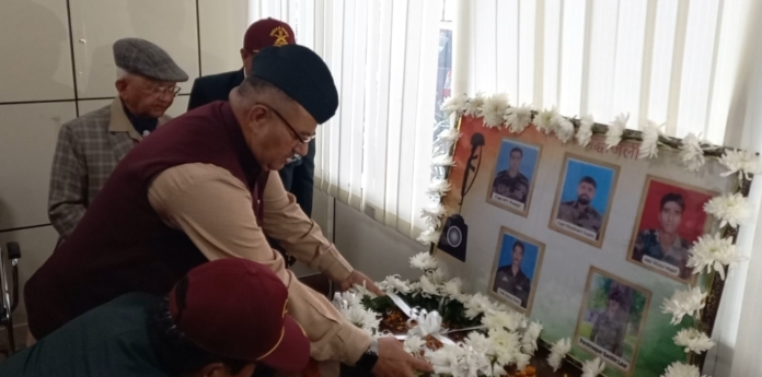 राजौरी में शहीद सैनिकों को दी श्रद्धांजलि, शहीदों का सम्मान करना हर भारतवासी का कर्तव्य : गणेश जोशी