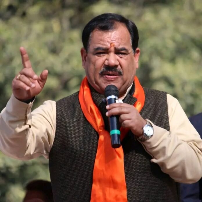 उत्तराखंड: ईडी ने हरक सिंह रावत को भेजा समन, पाखरो रेंज घोटाले में पूछताछ होगी