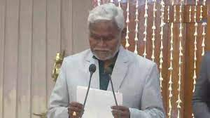 झारखंड में चंपई सोरेन ने ली मुख्यमंत्री पद की शपथ, हेमंत सोरेन हुए गिरफ्तार