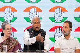 कांग्रेस ने 'मोदी परिवार' और 'मोदी की गारंटी' विज्ञापनों के खिलाफ चुनाव आयोग