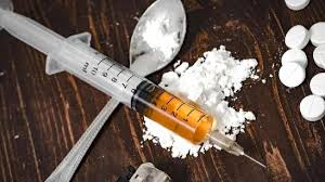 हाई प्रोफाइल LSD ड्रग पकड़ी, नशा तस्करी का बड़ा नकाब पोला