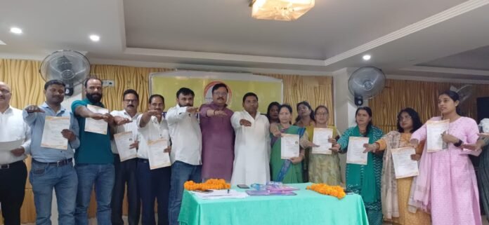 भारतीय व्यापार मंडल का देहरादून में हुआ विस्तार समारोह, “वसुधैव कुटुंबकम्” विचारधारा को अपनाते हुए व्यापारियों के उत्थान का संकल्प लिया