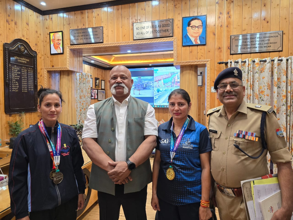 उत्तराखण्ड पुलिस के खिलाड़ियों को मिली शुभकामनाएं, अमित सिन्हा ने किया प्रेरित