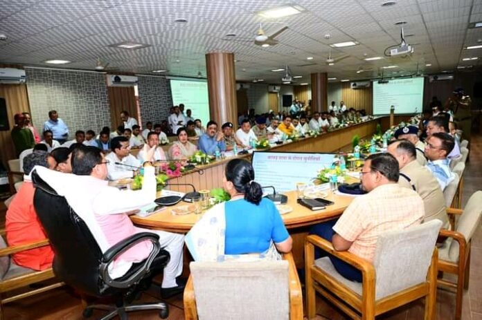 धामी कैबिनेट: इन महत्वपूर्ण फैसलों पर लगायी धामी कैबिनेट ने मोहर ।