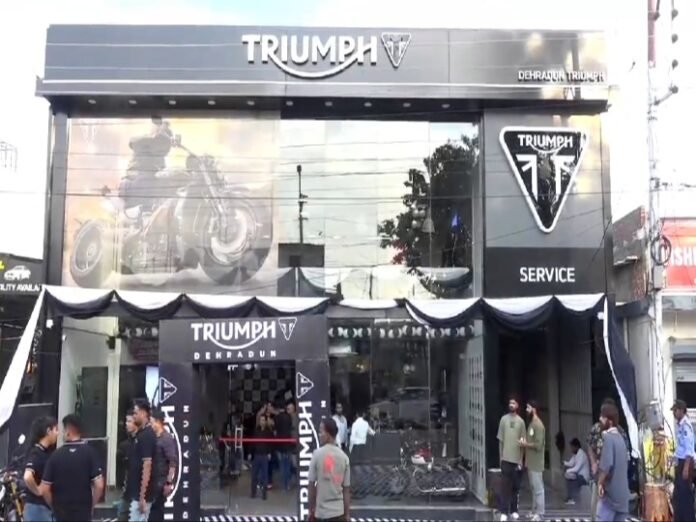 ट्रायम्फ ने देहरादून में खोला नया शोरूम, उत्तराखंड में पहली दस्तक