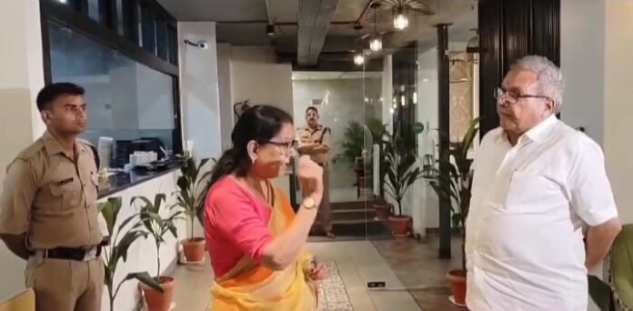 सावधान: देहरादून में असुरक्षित माहिलाएं , कैमरा कांड को लेकर महिला आयोग सख्त