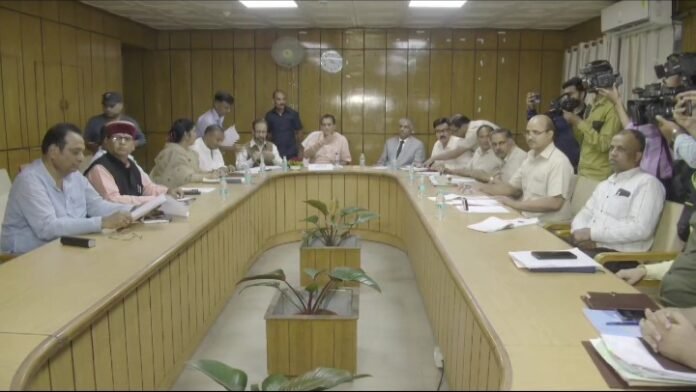 नगर निगम विधेयक पर प्रवर समिति की बैठक, ओबीसी आरक्षण पर चर्चा