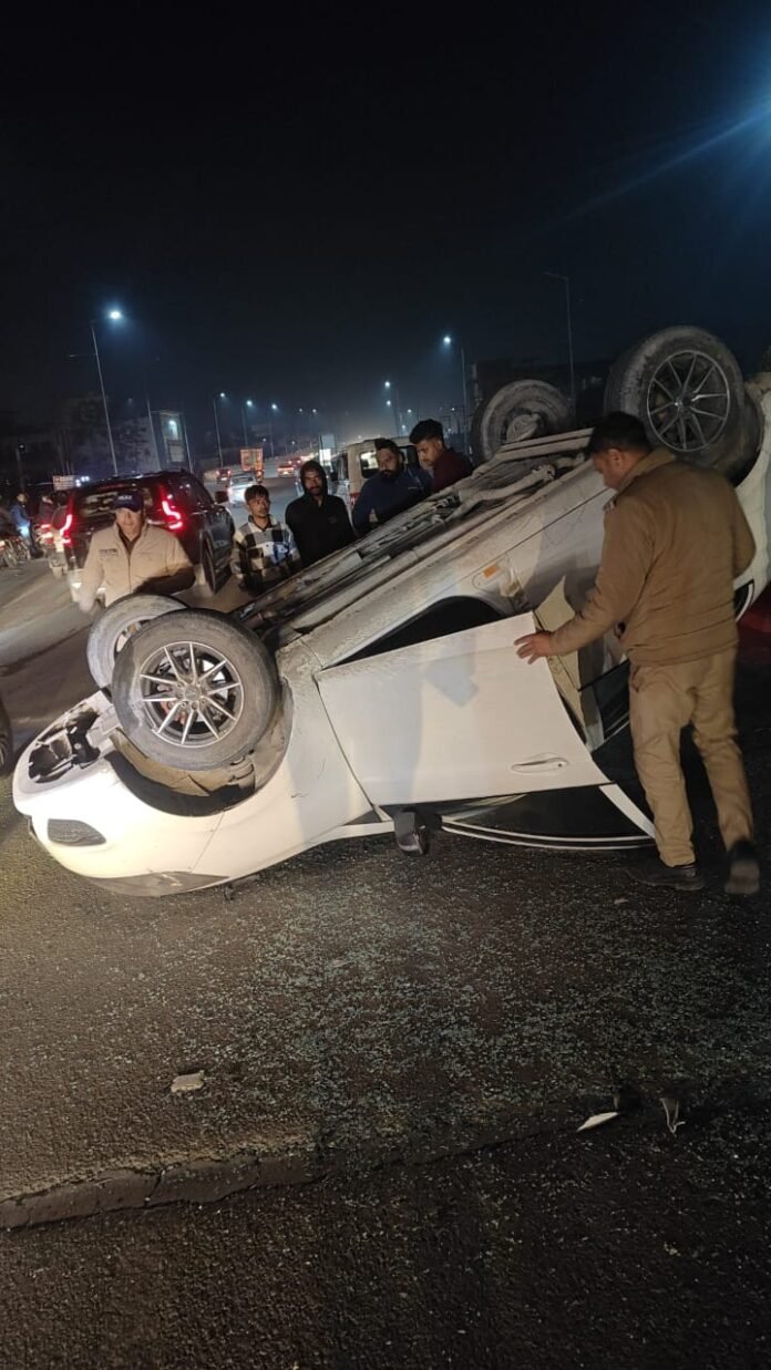 दून पुलिस ने दुर्घटना में घायल व्यक्ति को दी जीवन रक्षक मदद