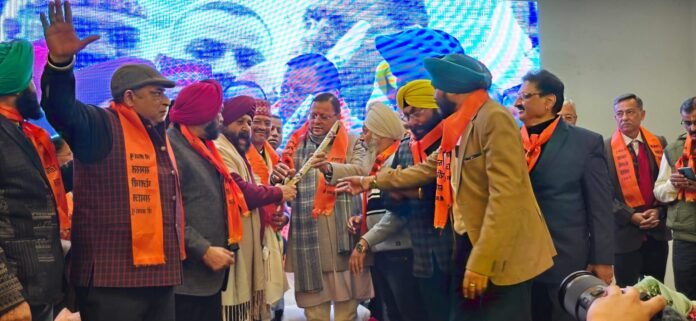 पंजाबी महासम्मेलन: जनसैलाब उमड़ा, सीएम धामी ने भाजपा मेयर प्रत्याशी के समर्थन में की अपील