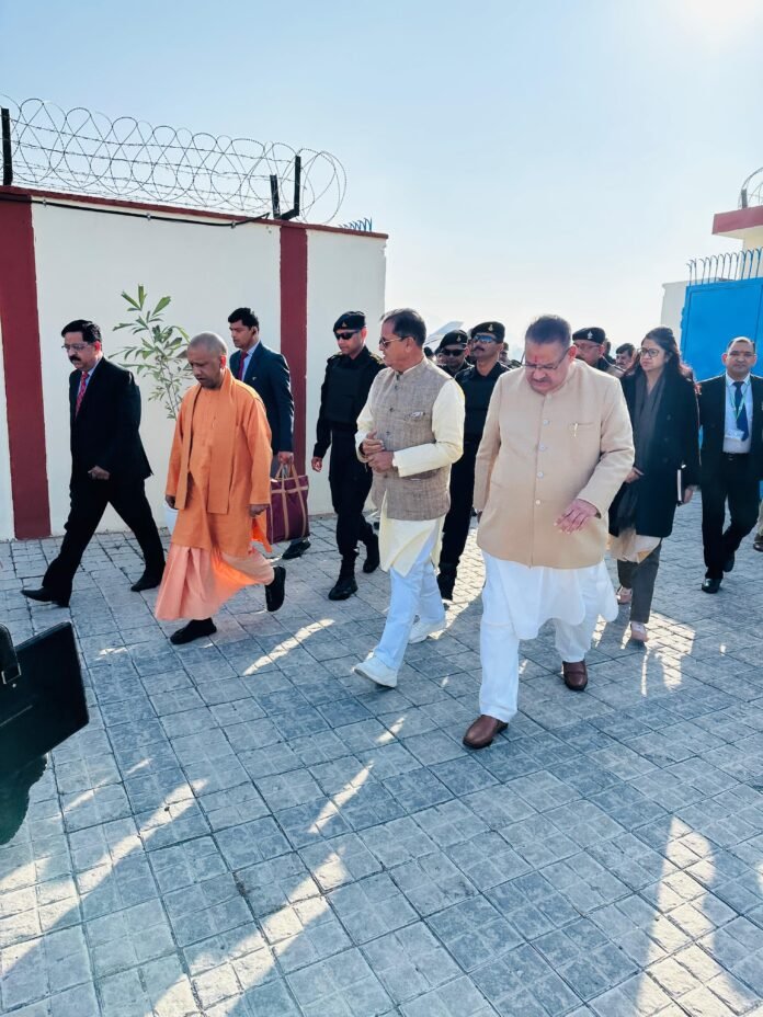 यूपी के मुख्यमंत्री योगी आदित्यनाथ पौड़ी गढ़वाल के यमकेश्वर पहुंचे