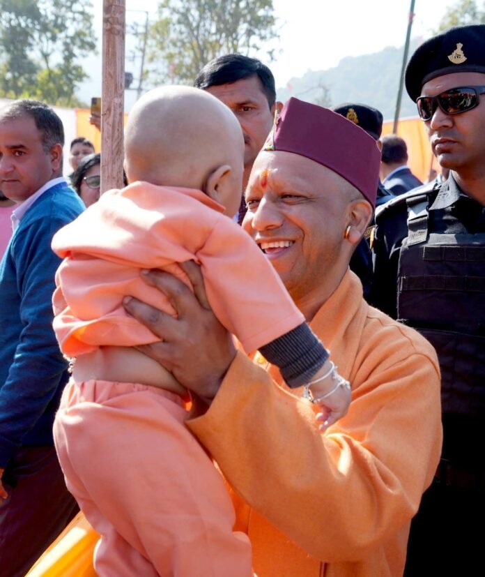 योगी ने यमकेश्वर में गुरु गोरखनाथ महाविद्यालय में दो दिवसीय किसान मेले का किया शुभारंभ