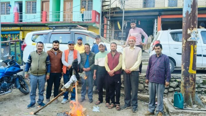 प्रदेश मे अराजकता का माहौल की कोशिश करने वालों का हो बहिष्कार: चौहान