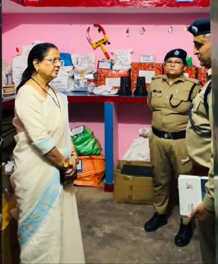 महिला आयोग अध्यक्ष कुसुम कण्डवाल ने किया थाना सतपुली का निरीक्षण, महिला सुरक्षा पर दिया जोर