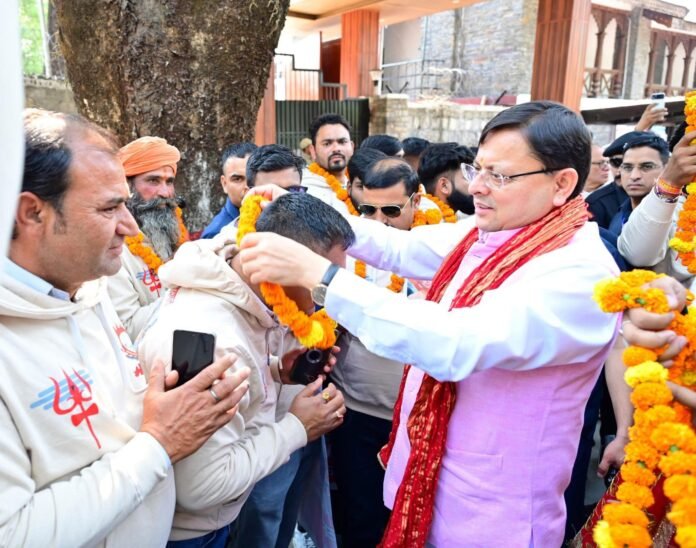 मुख्यमंत्री धामी ने ‘मुख्य सेवक भंडारा’ सेवा दल को दिखाई हरी झंडी, चारधाम यात्रियों के लिए भोजन व्यवस्था का शुभारंभ
