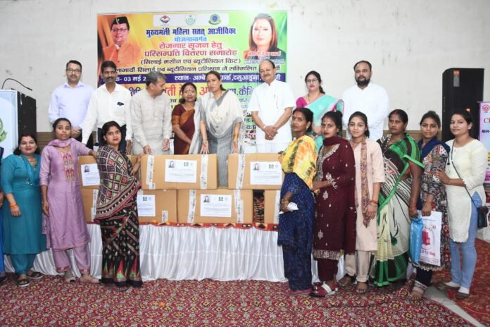 बेटियों में नेतृत्व क्षमता विकसित करना आवश्यक: रेखा आर्या