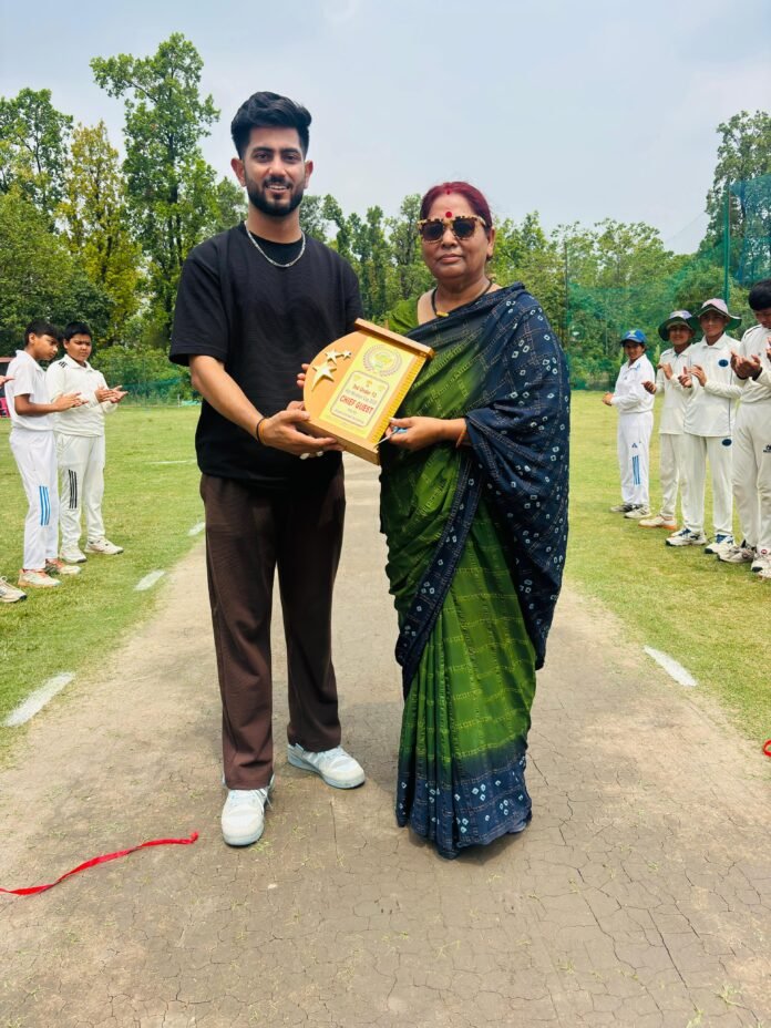U13 हॉट वेदर कप 2025 का भव्य उद्घाटन, उनियाल क्रिकेट अकैडमी ने जीता पहला मुकाबला