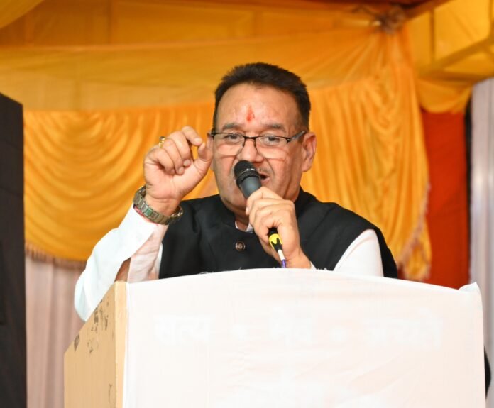 टिहरी: कृषि मंत्री गणेश जोशी ने नैनबाग में ‘कृषि संकल्प अभियान’ का किया शुभारंभ, बोले – “किसानों की आय दोगुनी करना सरकार की प्राथमिकता”