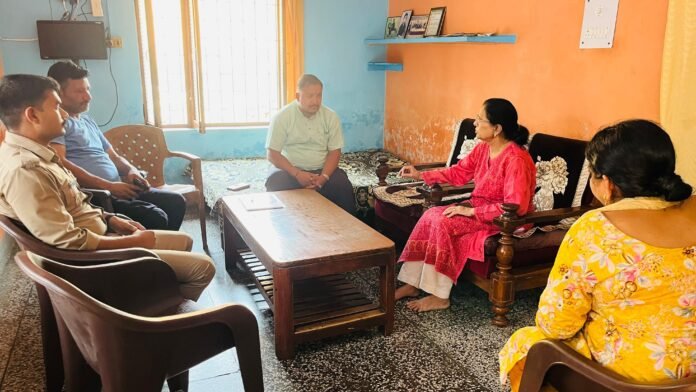 ऋषिकेश: महिला आयोग की अध्यक्ष कुसुम कण्डवाल ने दुष्कर्म पीड़िता व परिजनों से की मुलाकात, सख्त कार्रवाई का दिया आश्वासन