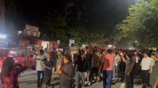 नन्ही परी को इंसाफ दिलाने को निकला कैंडल मार्च