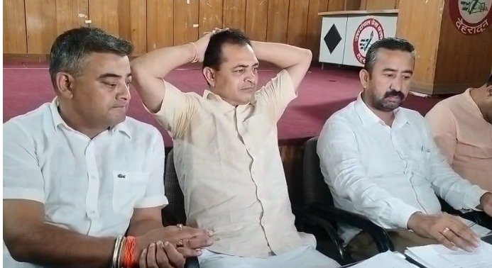 उत्तराखंड से यमुनोत्री विधायक संजय डोभाल के सरकार पर आरोप