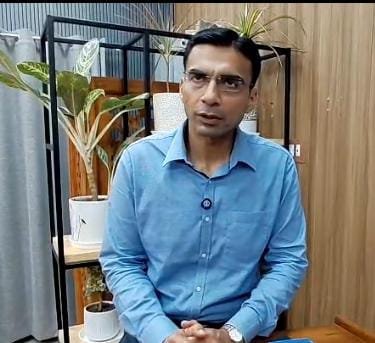 देहरादून आपदा: सड़कों और बिजली बहाली के कार्य पर नजर रख रहे हैं डीएम