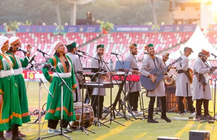 उत्तराखंड की लोक धुनों से गूंजा यूपीएल फाइनल, पाँडवाज बैंड ने दर्शकों को किया मंत्रमुग्ध
