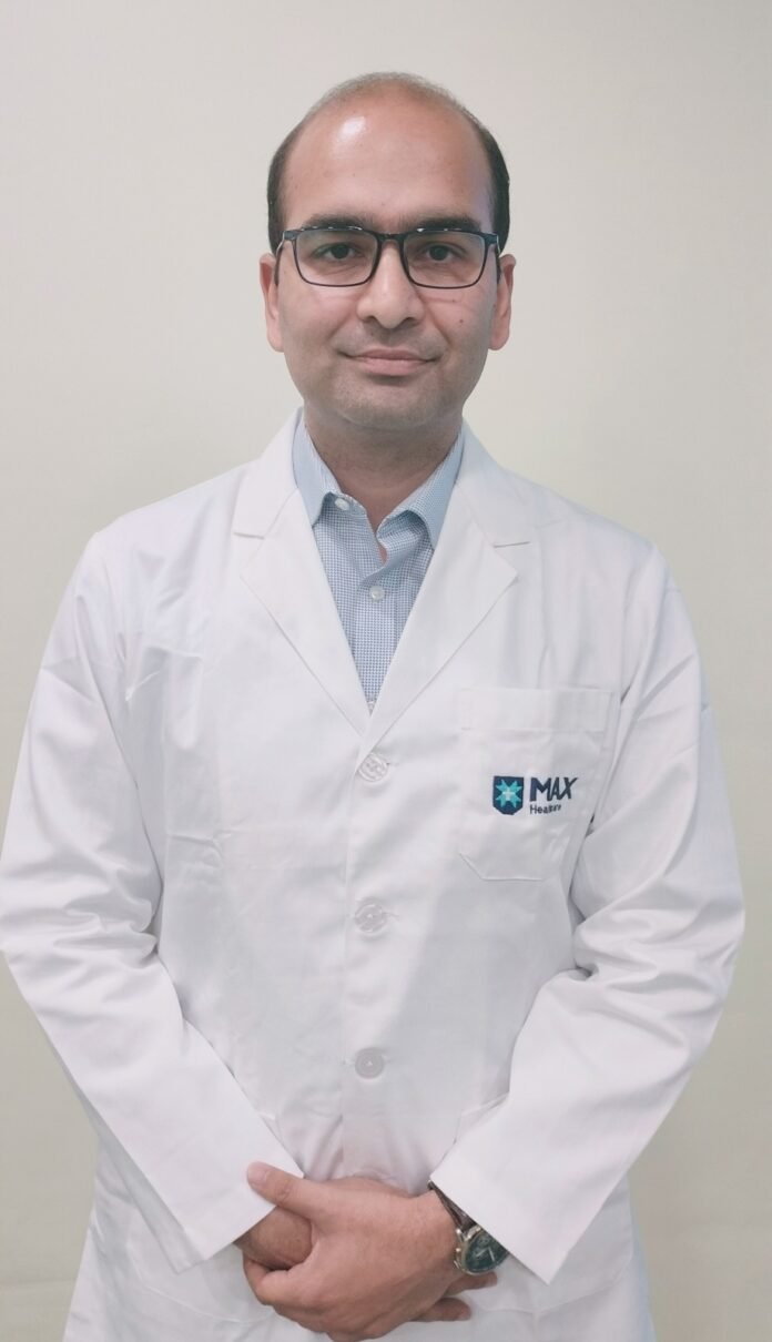 मैक्स हॉस्पिटल, देहरादून के डॉक्टरों ने दो सफल टंग रिकंस्ट्रक्शन सर्जरी करके कैंसर केयर में एक नया बेंचमार्क स्थापित किया है।