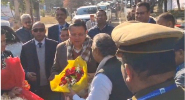 देहरादून में अवैध मजार पर चला बुलडोजर, मुख्यमंत्री धामी बोले– अतिक्रमण के खिलाफ सरकार संकल्पबद्ध