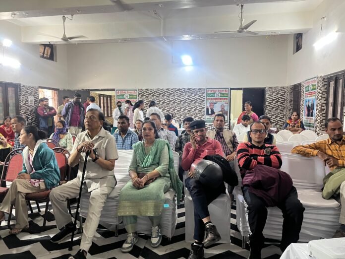देहरादून: जनता पाइल्स क्लिनिक द्वारा निःशुल्क स्वास्थ्य जांच शिविर का सफल आयोजन, 250 से अधिक मरीजों ने उठाया लाभ