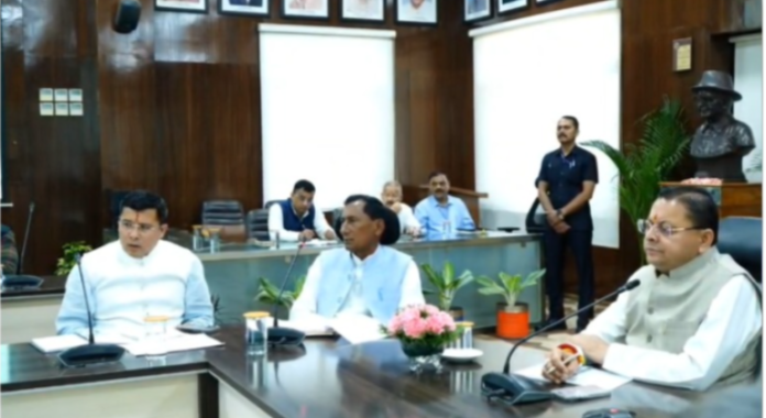 देहरादून में मुख्यमंत्री पुष्कर सिंह धामी की अहम बैठक, सीएम घोषणाओं की प्रगति की समीक्षा