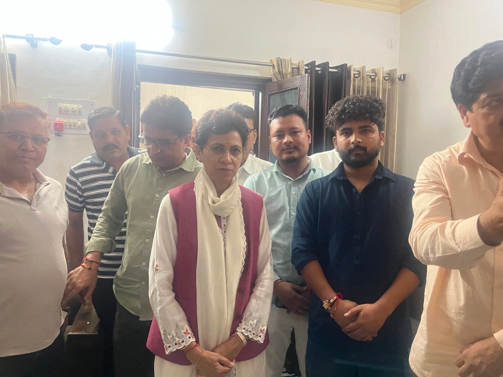 दिवंगत कांग्रेस नेता हीरा सिंह बिष्ट के घर पहुँची प्रदेश प्रभारी कुमारी शैलजा, परिजनों से मिलकर दी सांत्वना ।